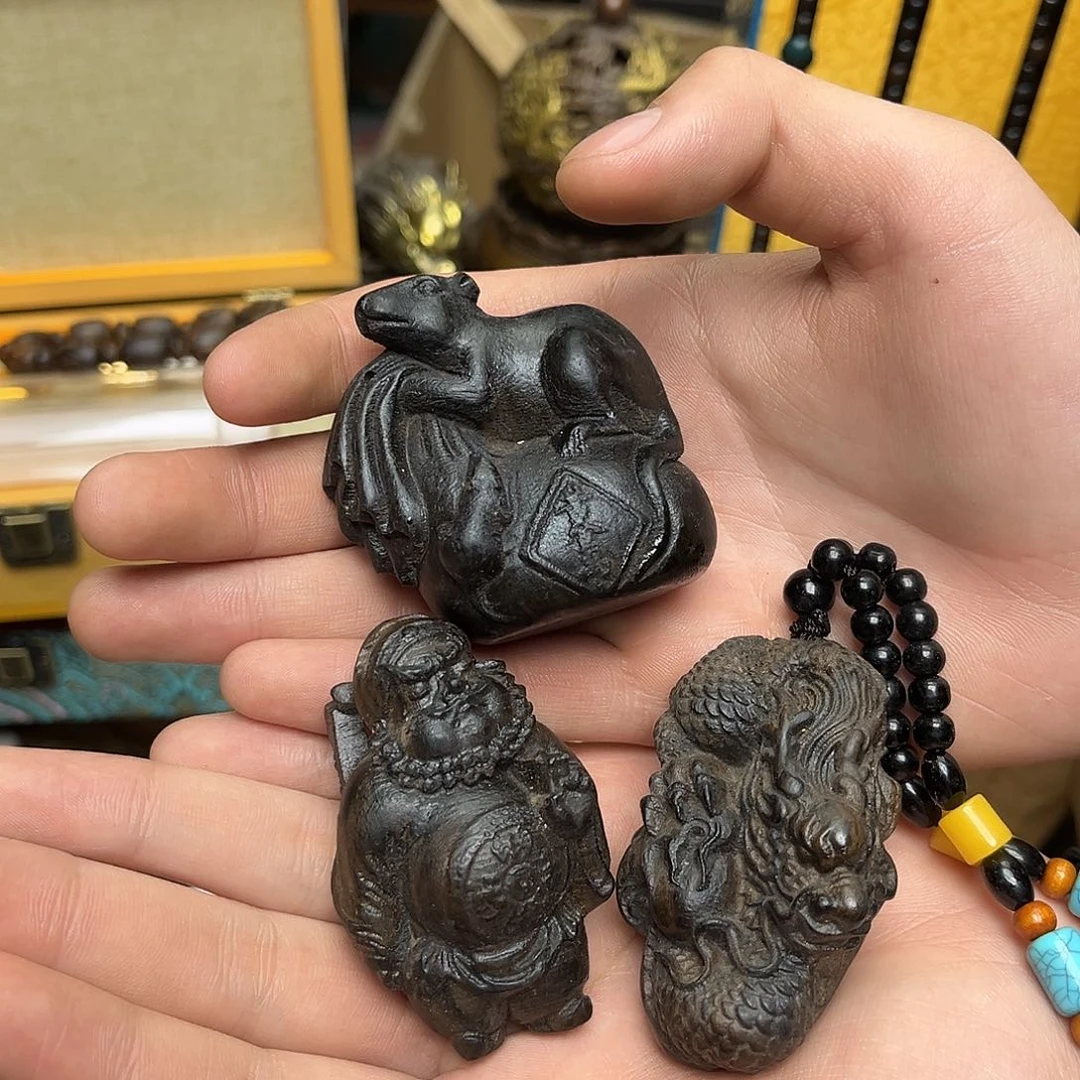 大叶紫檀（黑酸枝木类）