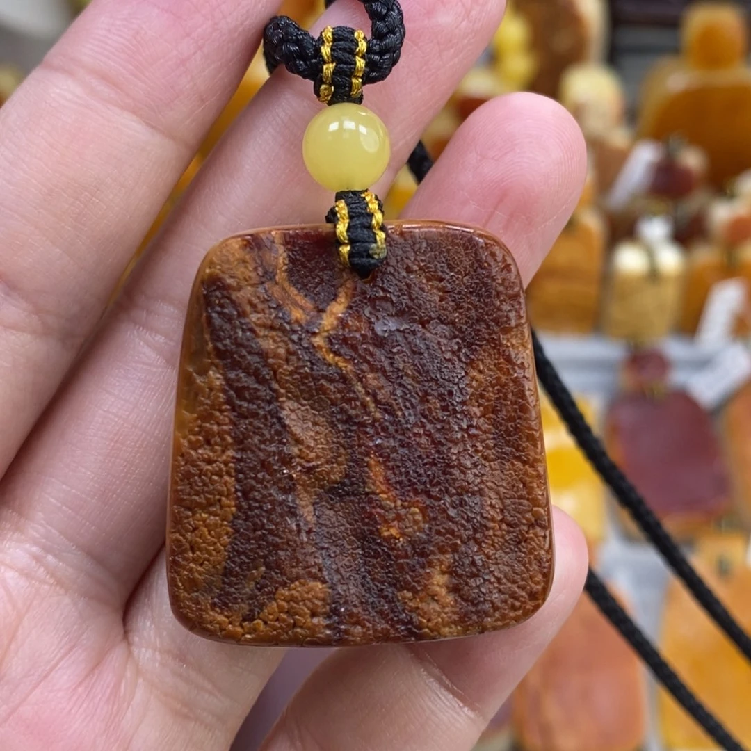 蜜蜡未镶嵌珠宝奇石