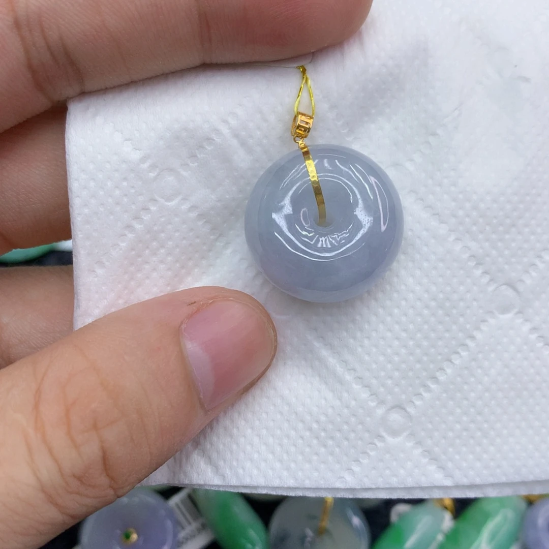 颈饰18K金镶嵌翡翠