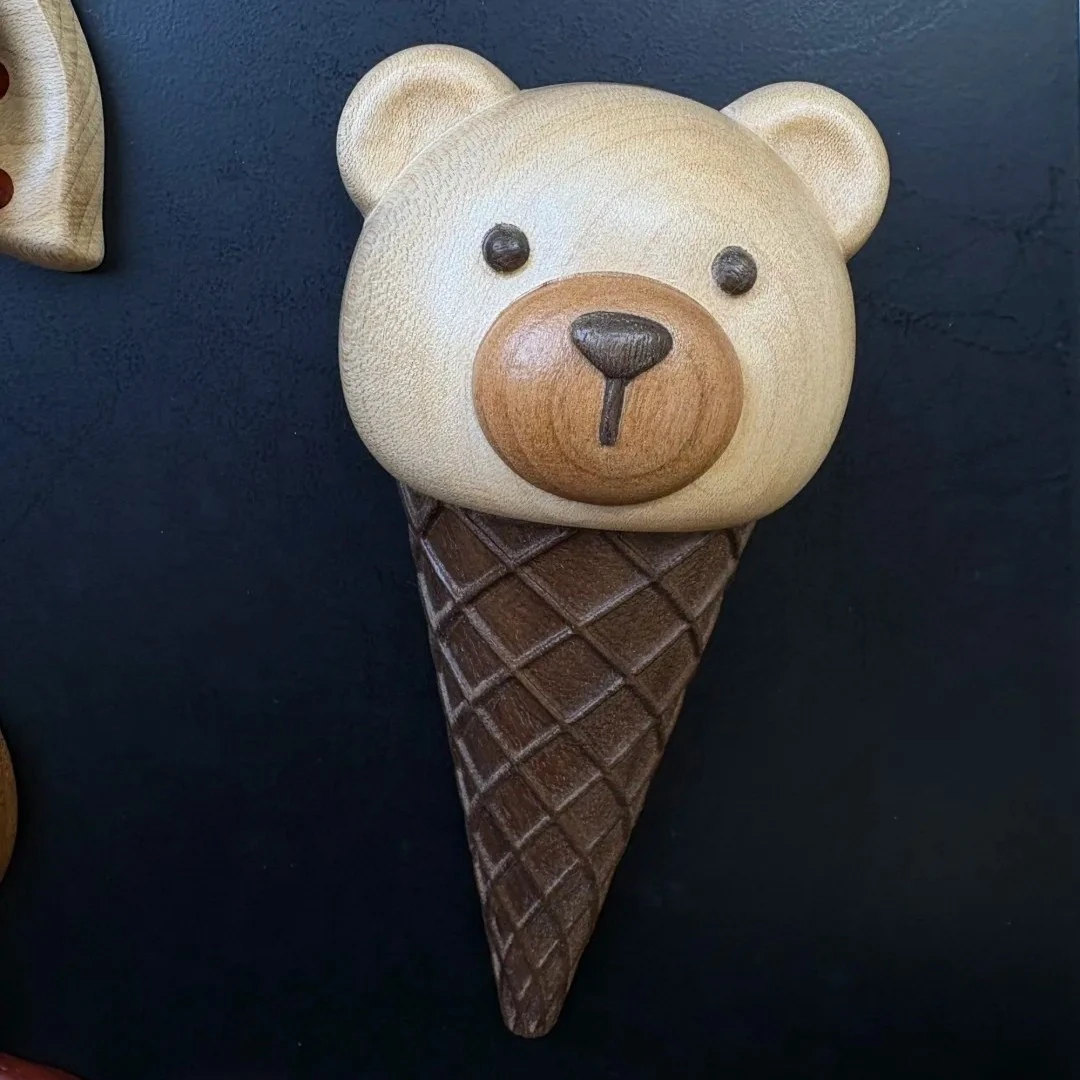 新款卡通黑胡桃小熊冰淇淋冰箱贴摆件