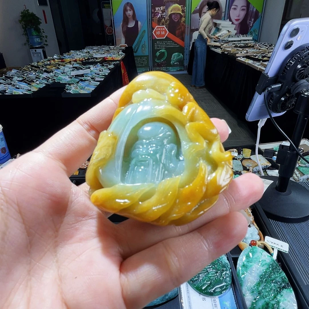 颈饰未镶嵌翡翠一