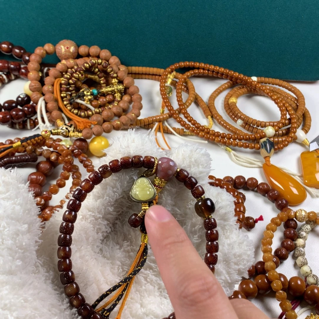 吊坠星月菩提。。。。。。。。。。