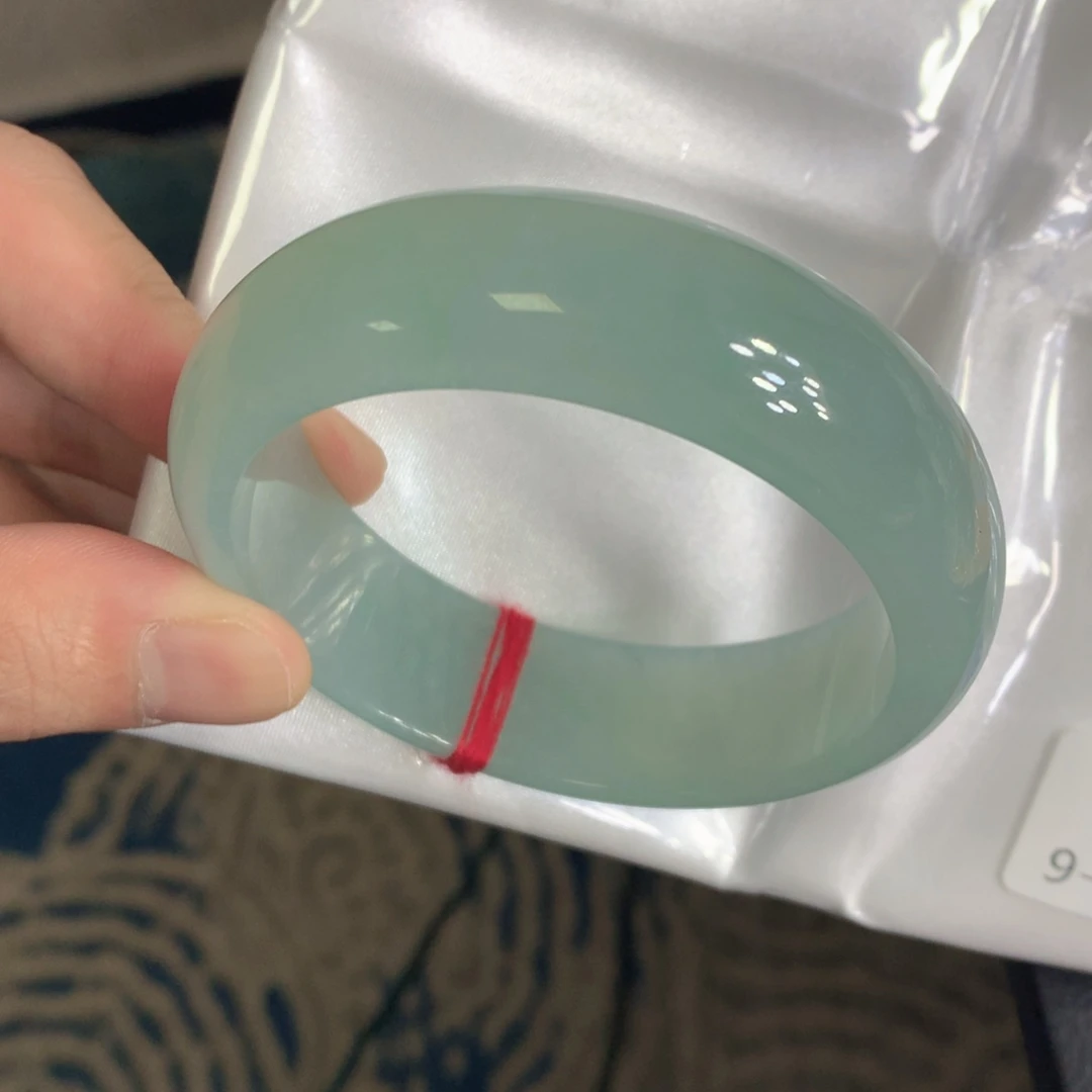 翡翠未镶嵌手镯翡翠（轮胎）