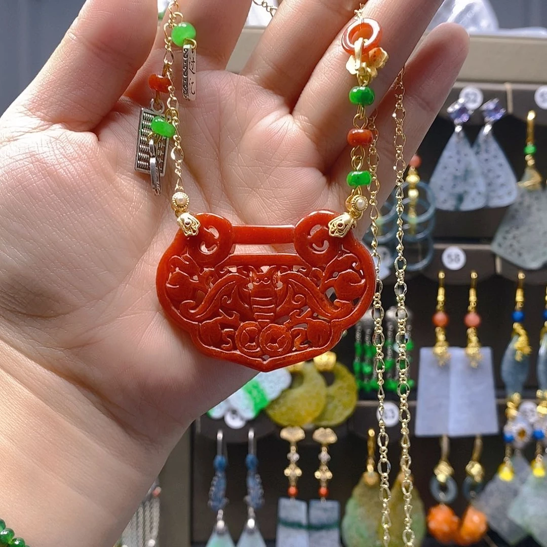 未镶嵌翡翠耳饰翡翠