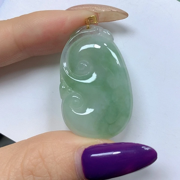 翡翠未镶嵌颈饰挂件