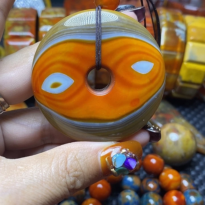 啊***白玛瑙/玉髓未镶嵌手链