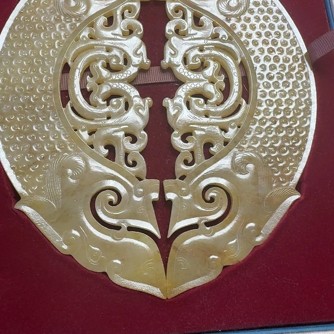 温***你和田玉未镶嵌挂件