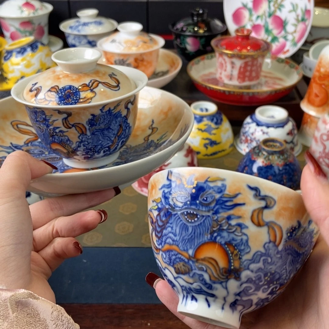 陶瓷艺术家的作品是一种