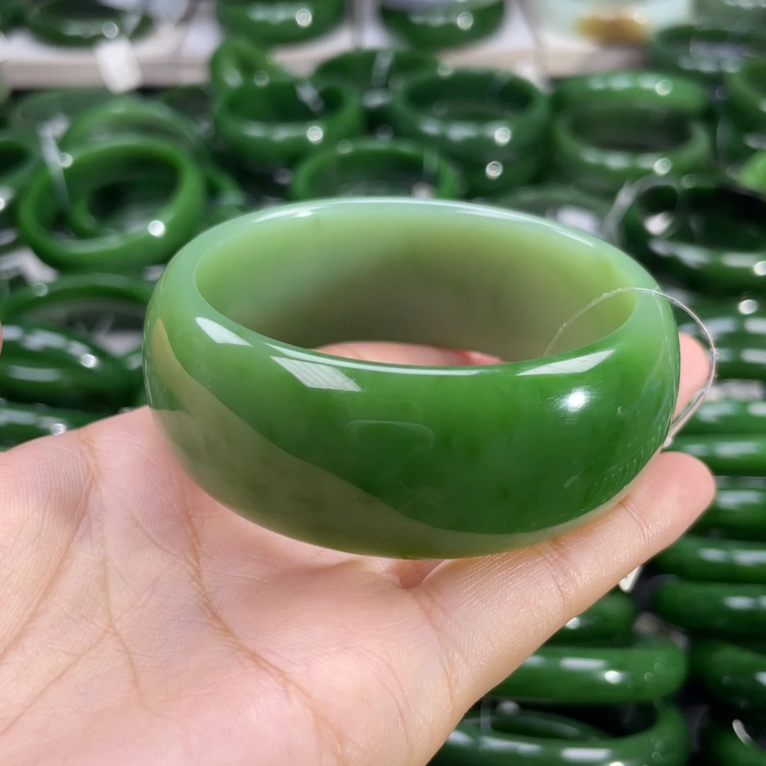 未镶嵌手镯和田玉（碧玉）