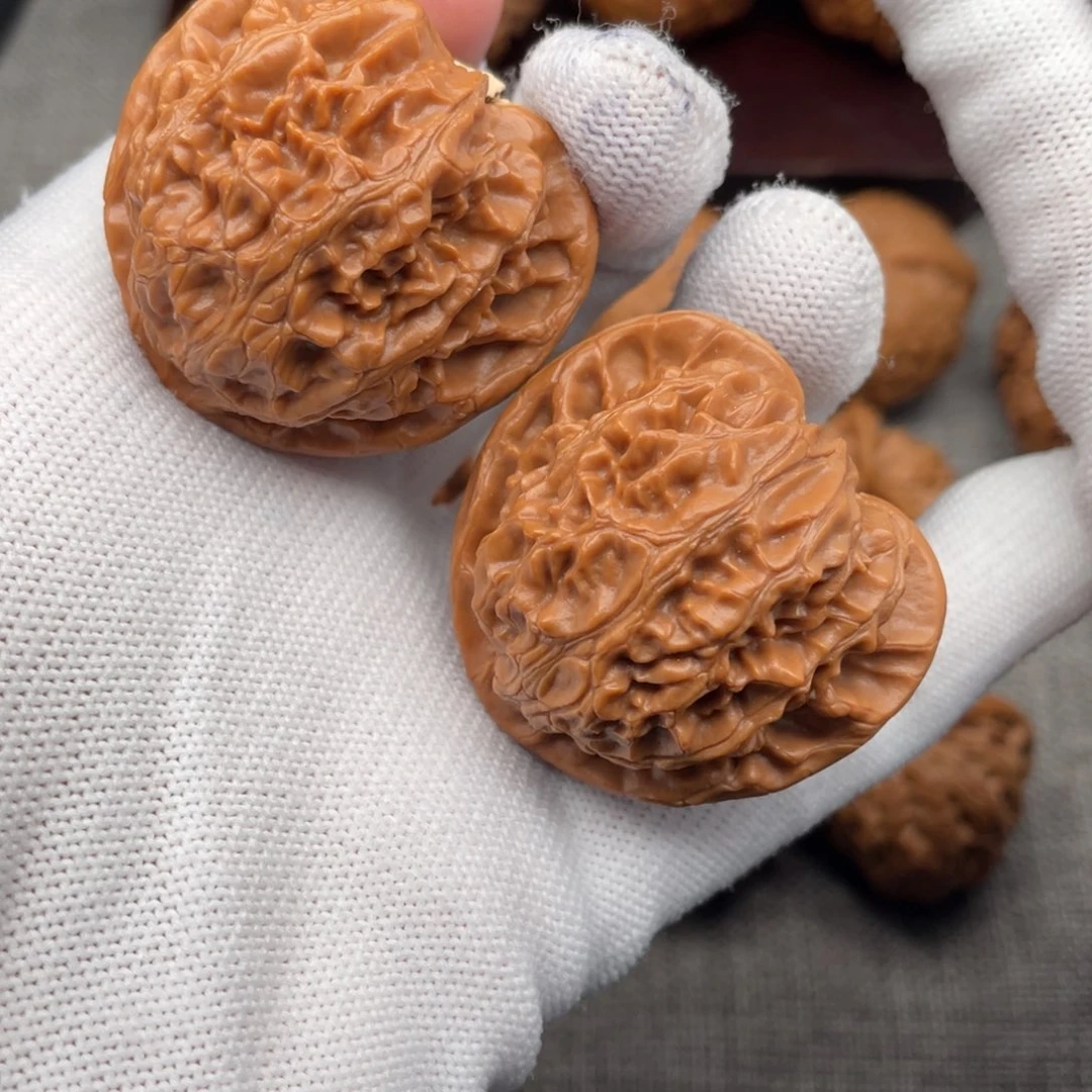 文玩核桃把件40桃心蜡皮宫灯