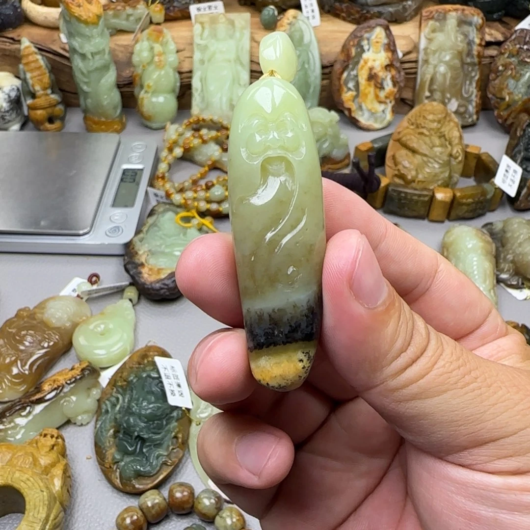 艮***门岫岩河磨玉（透闪石质玉）未镶嵌珠宝奇石