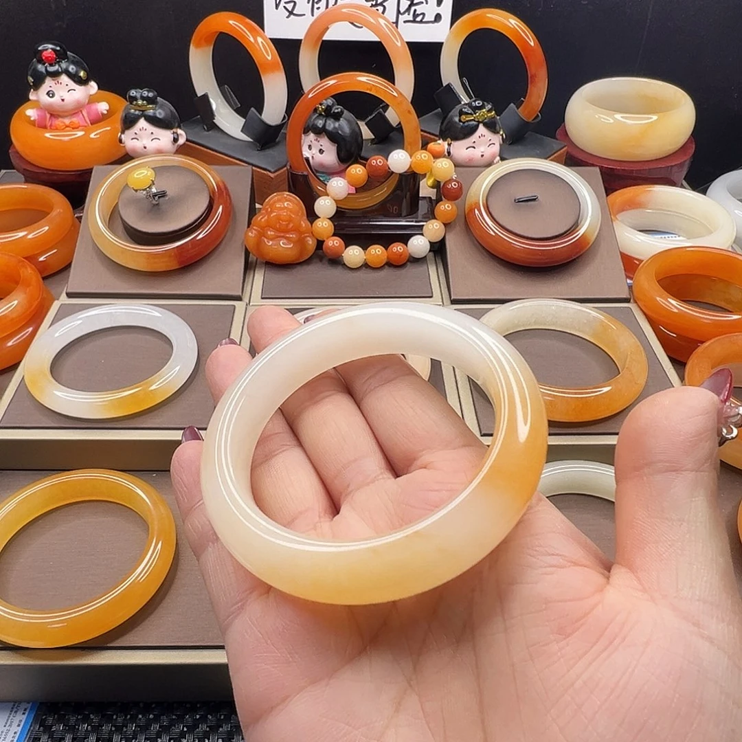 石英质玉（黄龙玉）未镶嵌手镯包容福利58