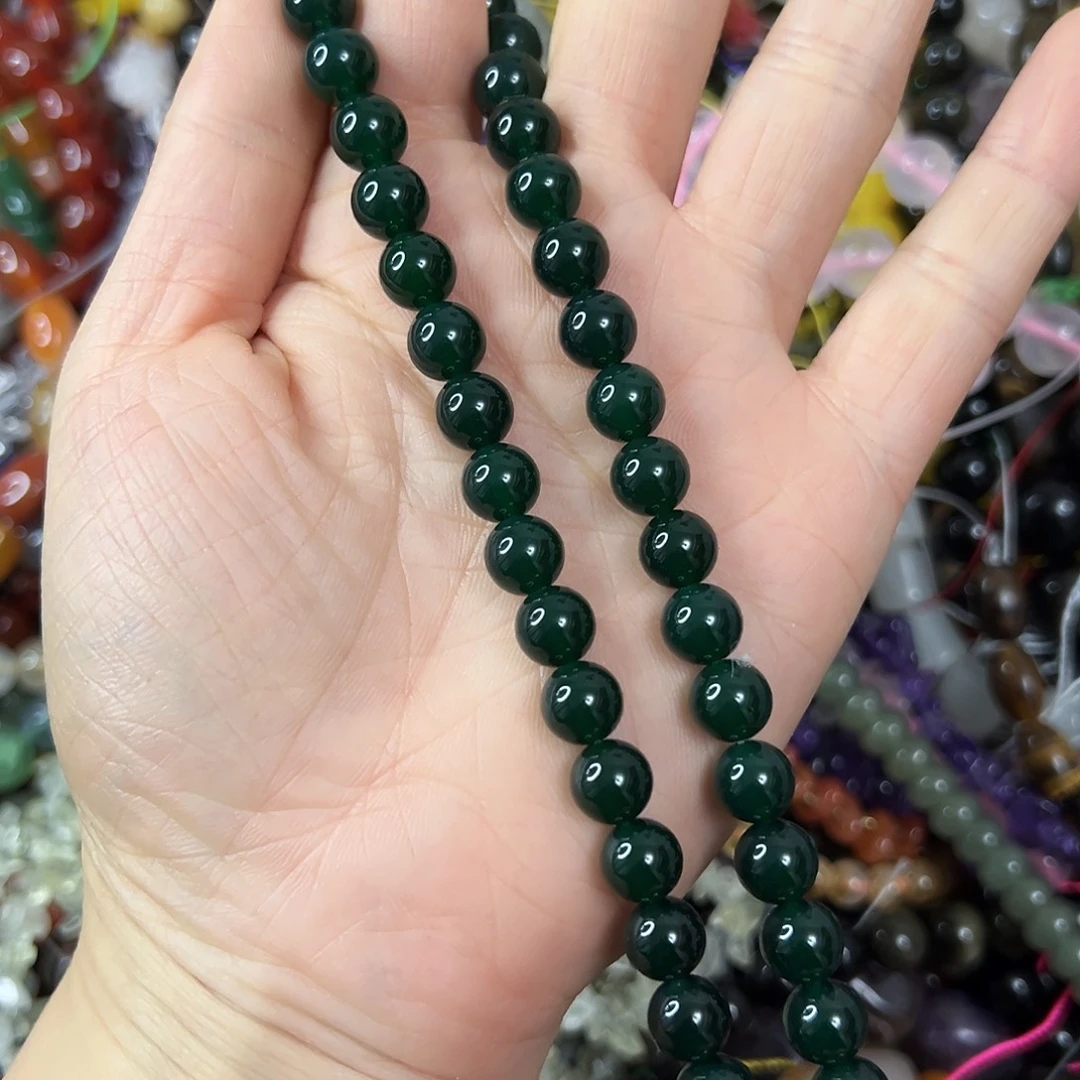 玛瑙/玉髓未镶嵌珠宝半成品，7A级卡8祖母绿玛瑙一条