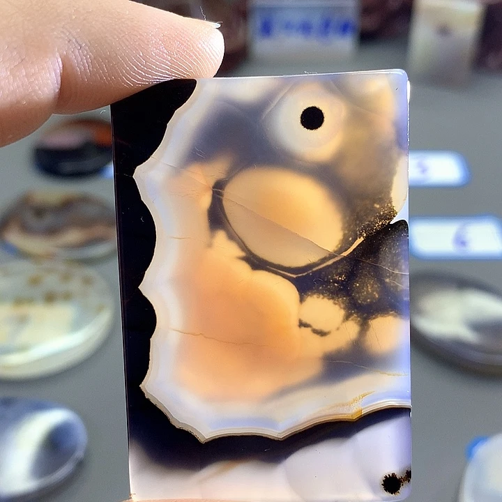 未镶嵌颈饰玛瑙/玉髓