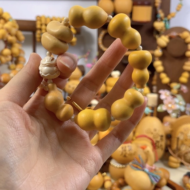 Ｘ**霞原价780老粉福利价格