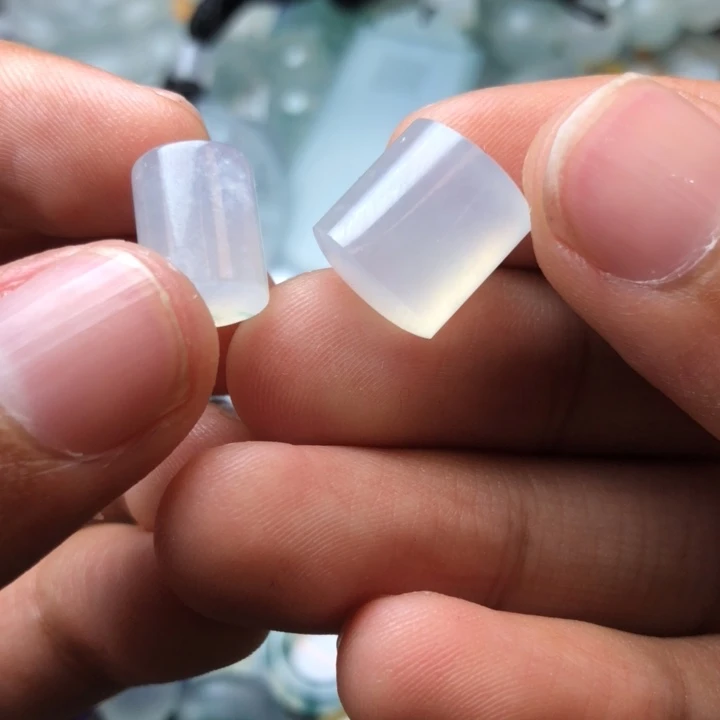 定制翡翠未镶嵌挂件