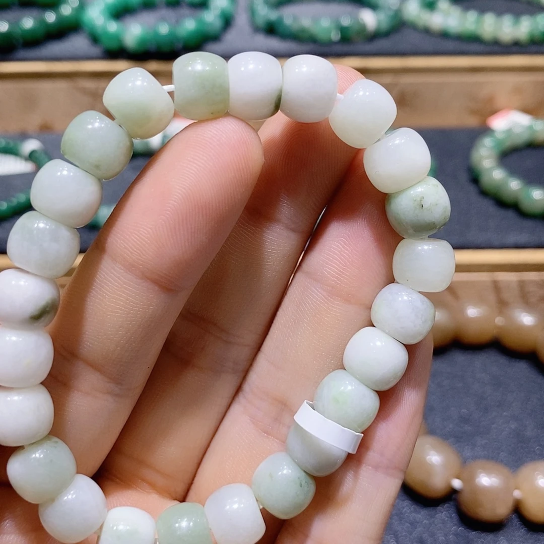 独山玉未镶嵌手串