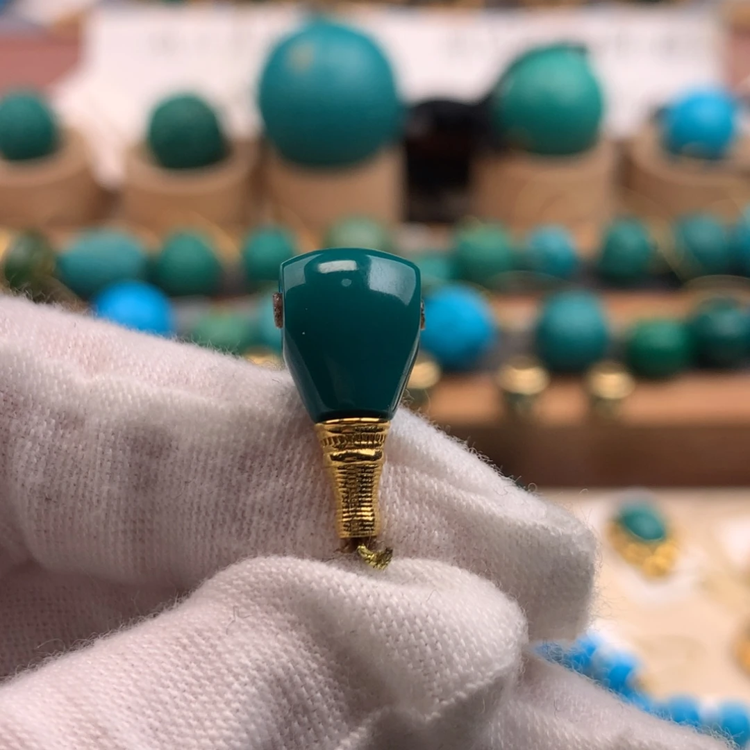 绿松石18K金镶嵌珠宝奇石