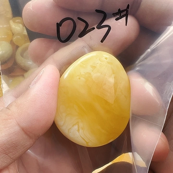 未镶嵌颈饰蜜蜡蜜蜡吊坠
