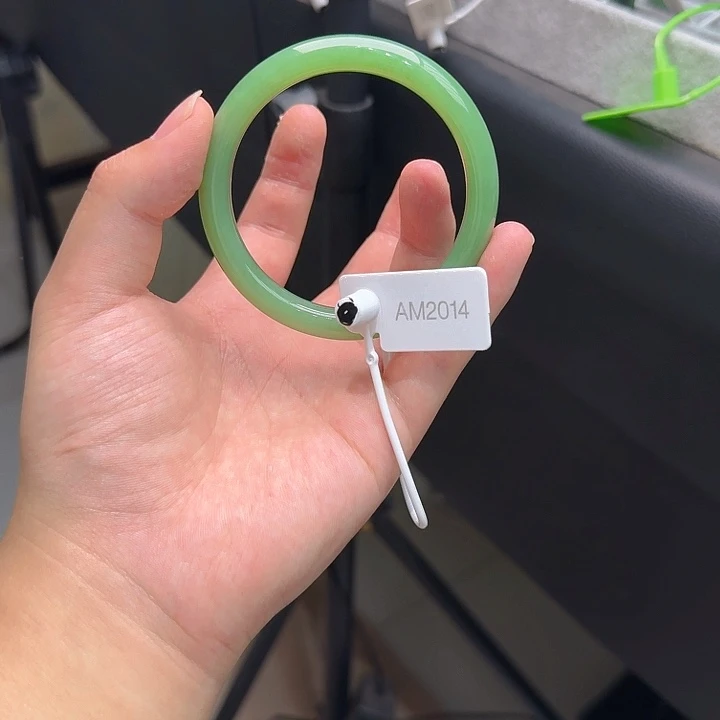 和田玉（碧玉）手镯未镶嵌