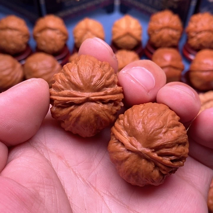 文玩核桃把件手捻