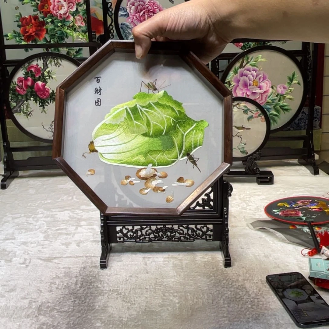 刺绣非遗传承摆件