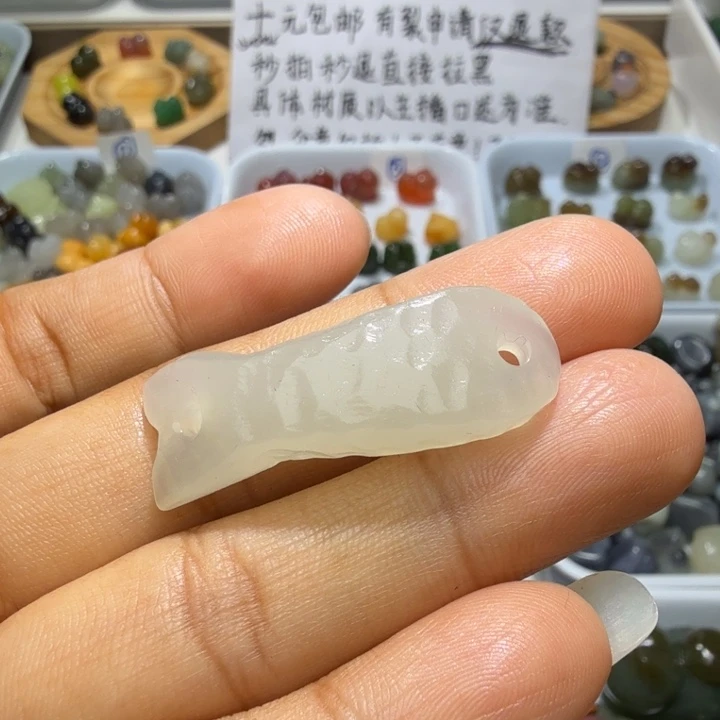 和田玉未镶嵌珠宝奇石