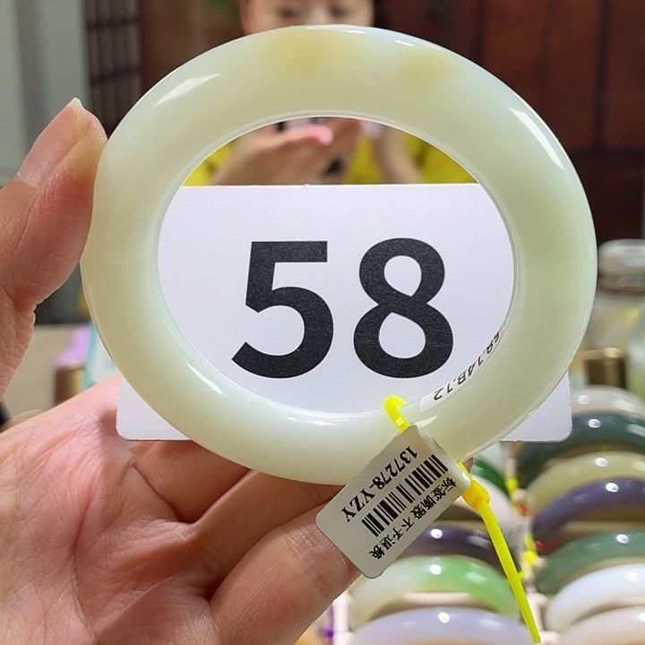 和田玉未镶嵌手镯41