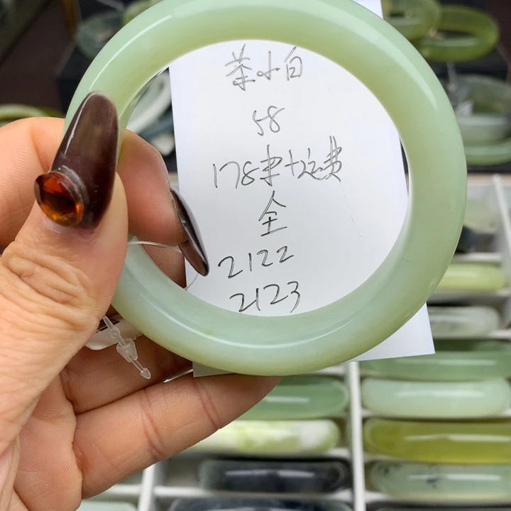 茶***白蛇纹石玉未镶嵌手镯2123