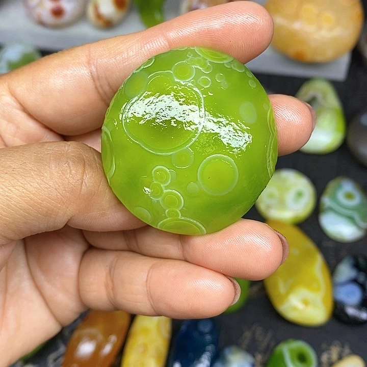 花眼玛瑙奇石圆饼