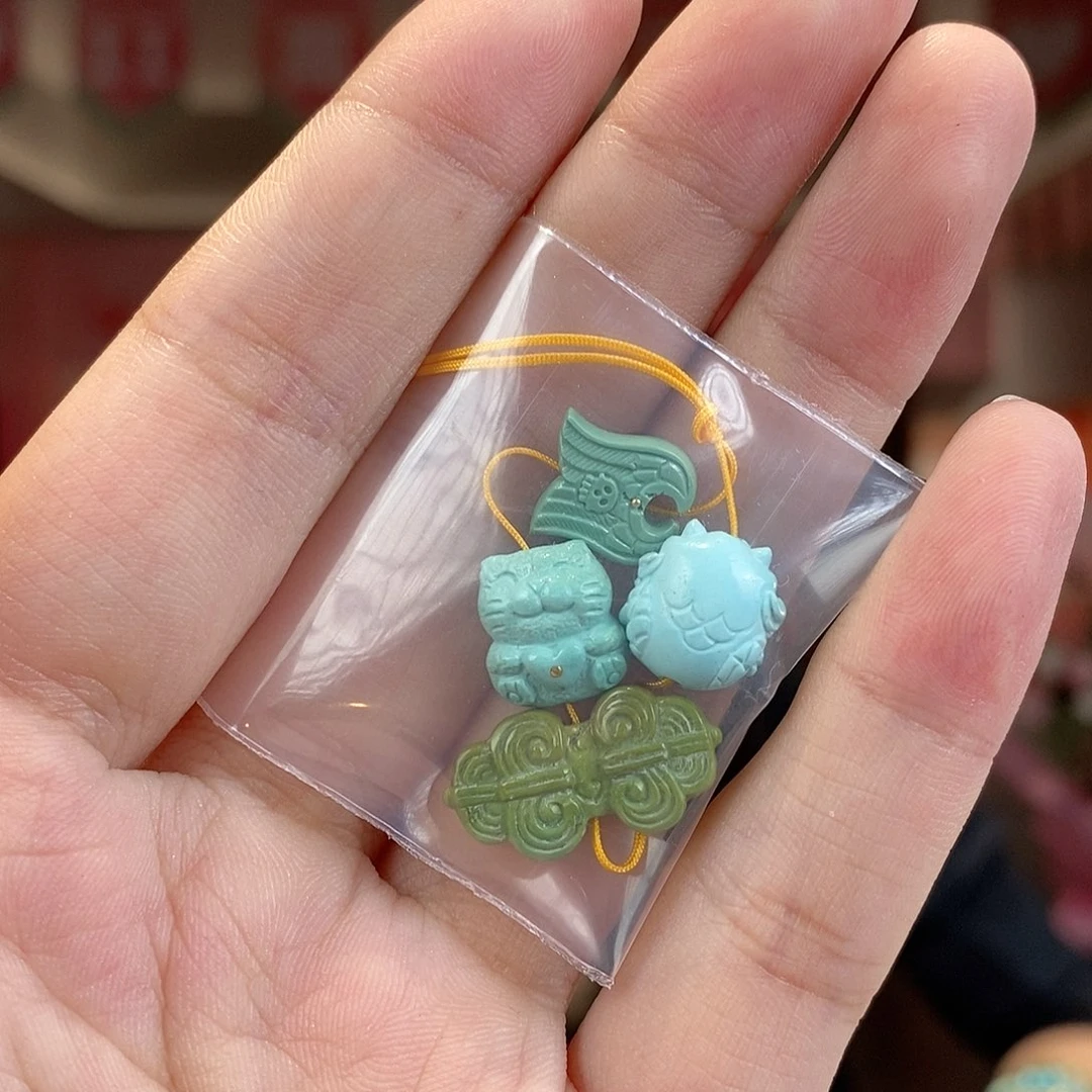 未镶嵌绿松石珠宝奇石