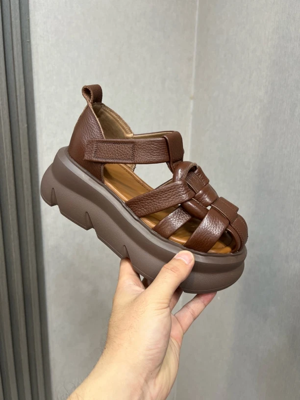 头层牛皮新款休闲凉鞋26552