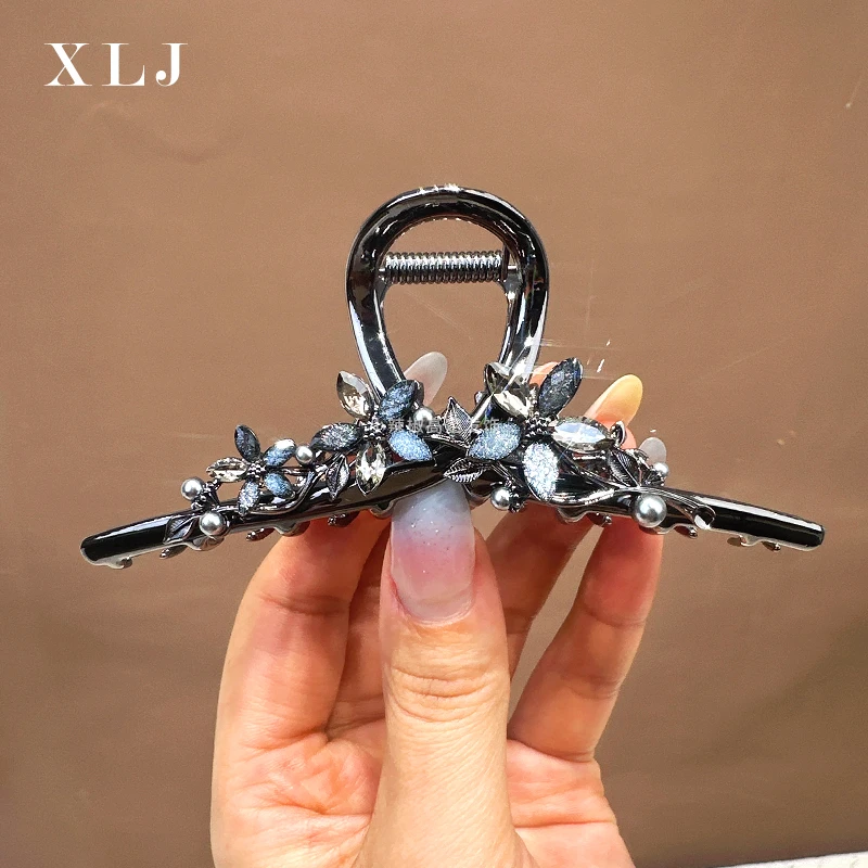 星耀花2025夏季洋气发夹女鲨鱼夹轻奢气质高端盘发抓夹大号后脑勺