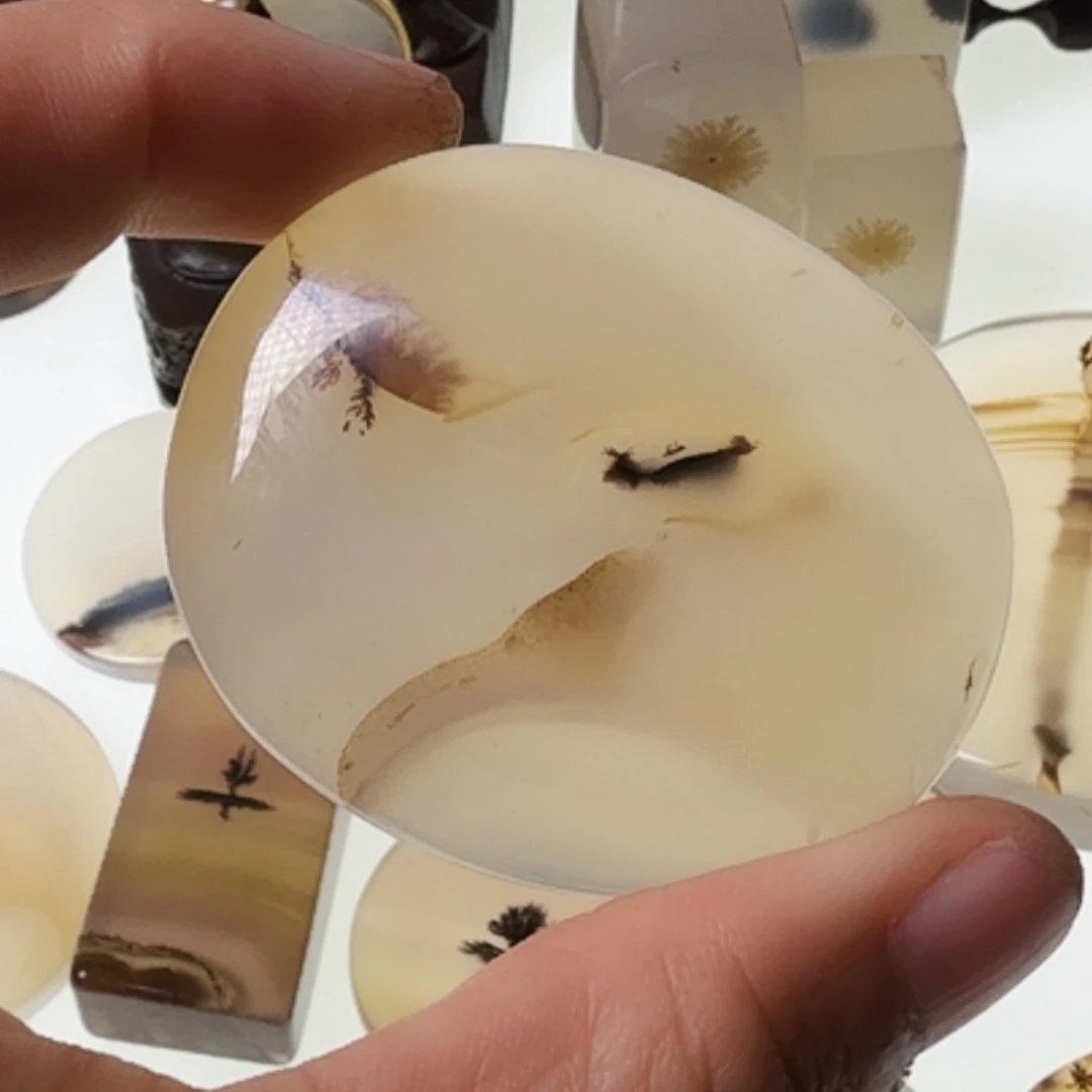 玛瑙/玉髓未镶嵌珠宝半成品