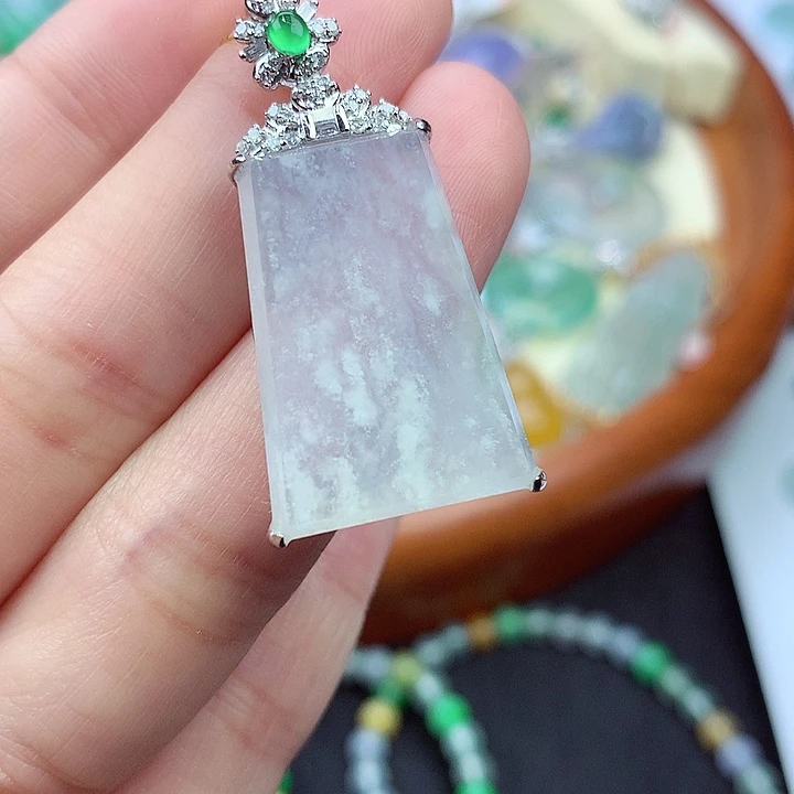 翡翠颈饰18K金镶嵌缅甸翡翠75