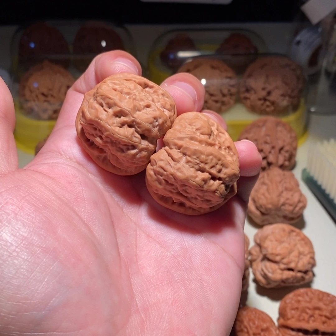 须***风文玩核桃把件冰糖蛙0303