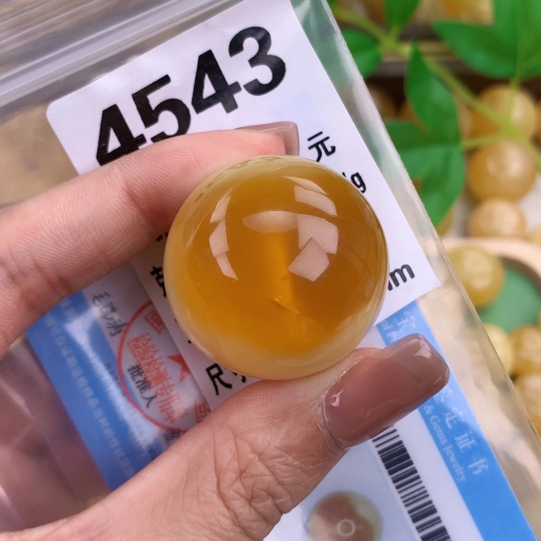 蜜蜡未镶嵌珠宝奇石30