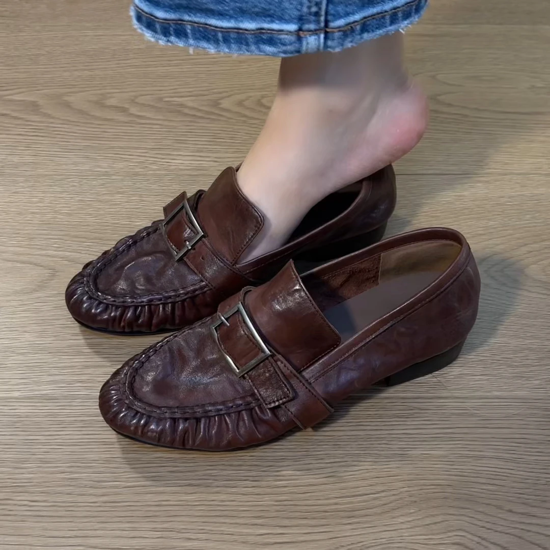 2025新款复古做旧款头层油蜡牛皮小单鞋软皮软底褶皱皮带扣乐福鞋