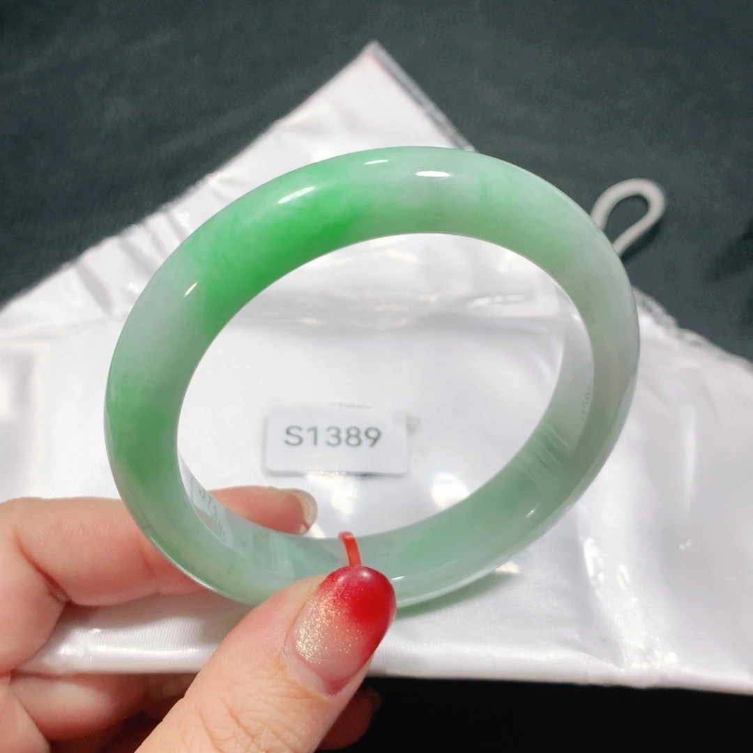 翡翠未镶嵌手镯S1389-03