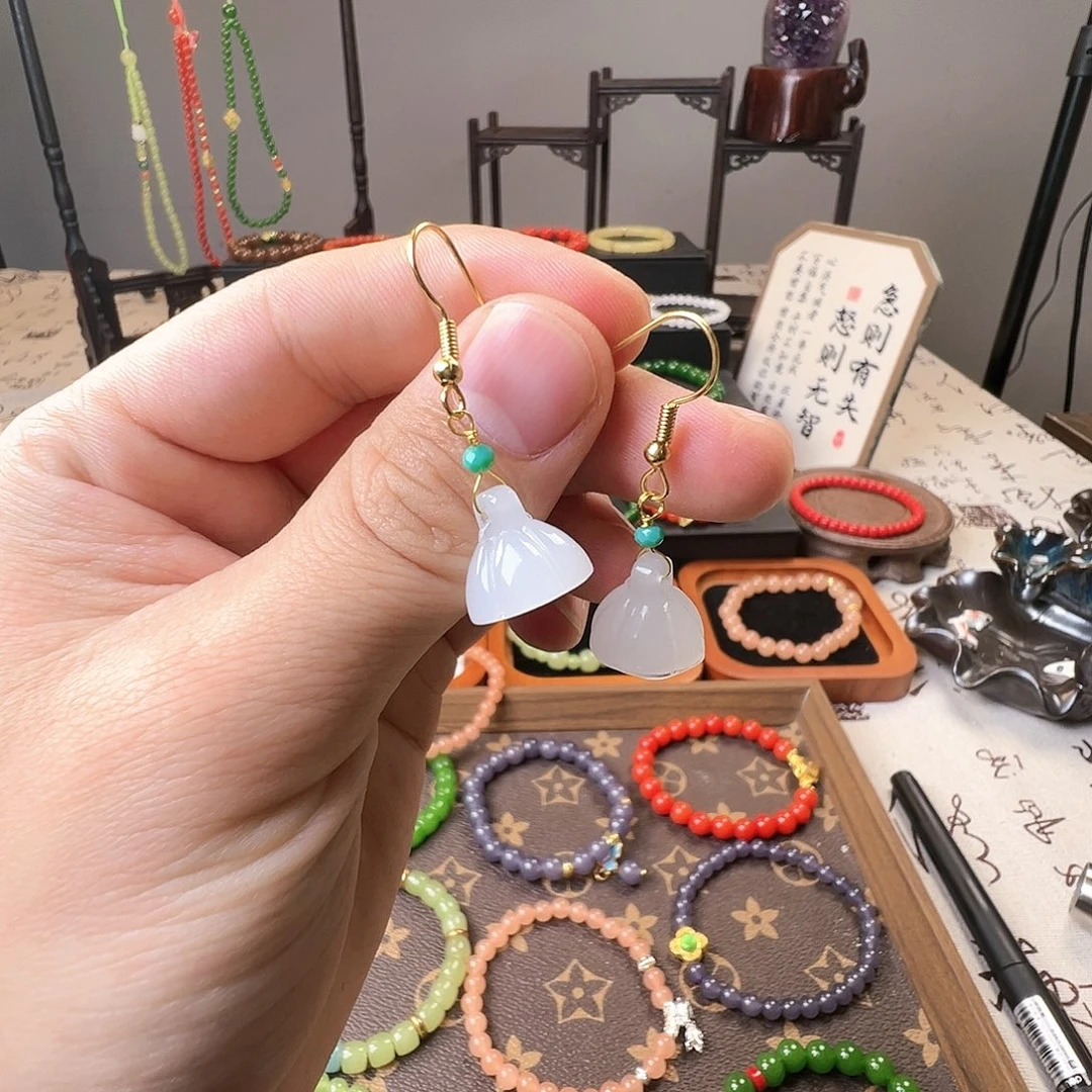 和田玉未镶嵌耳饰莲蓬耳饰