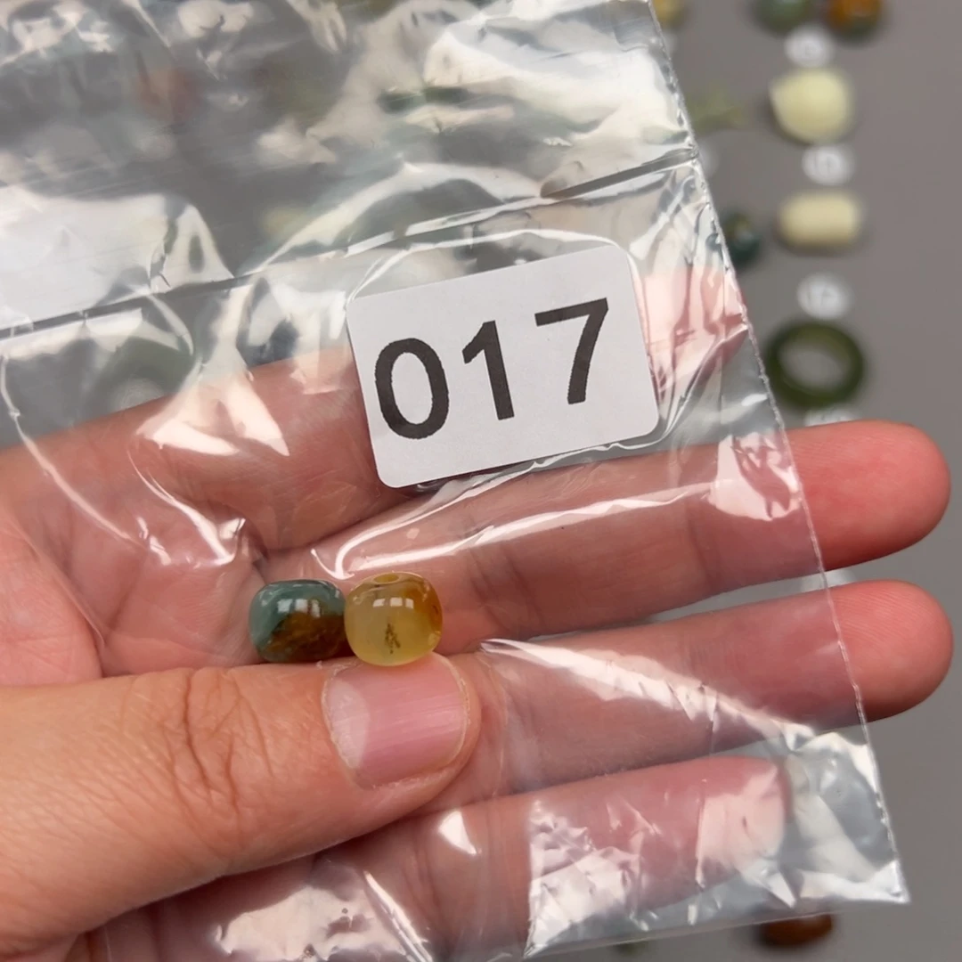 未镶嵌蛇纹石玉颈饰志**遠