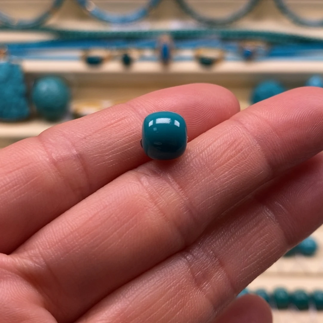 绿松石未镶嵌珠宝奇石直径8.4×7.7老型