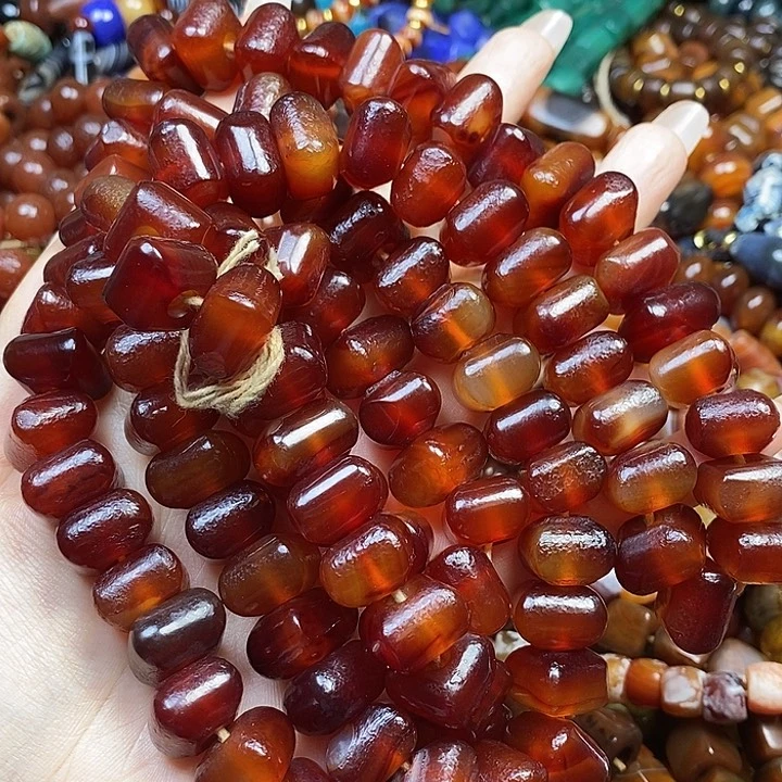 未镶嵌颈饰玛瑙/玉髓玉*