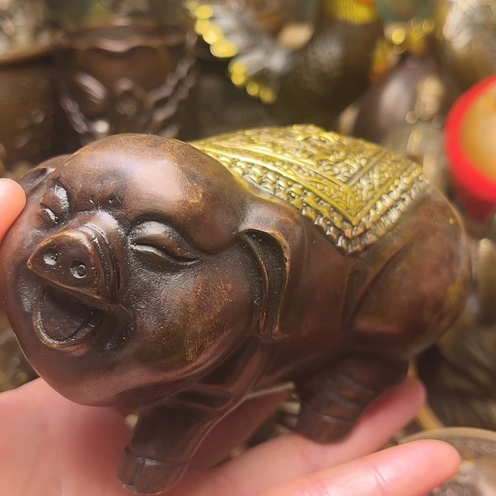 精美铜器批发档口