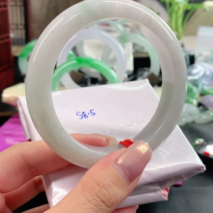 翡翠未镶嵌手镯58.5圈口