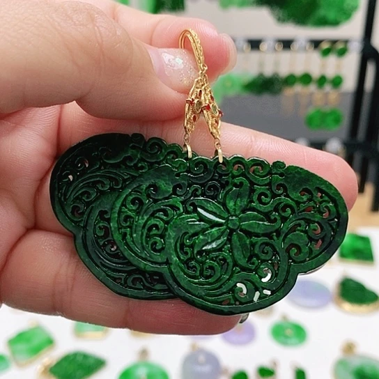 翡翠18K金镶嵌耳饰耳饰