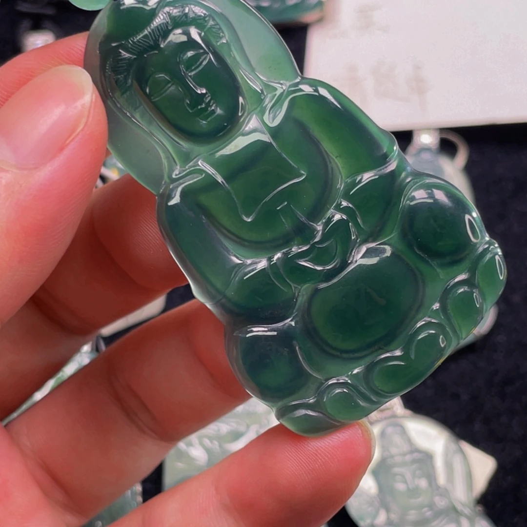 翡翠未镶嵌颈饰6，