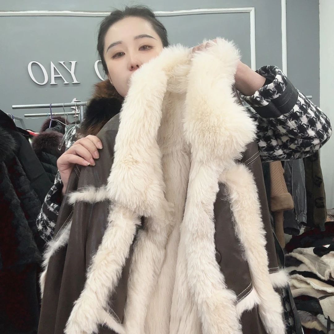 姚小妖家高端皮草