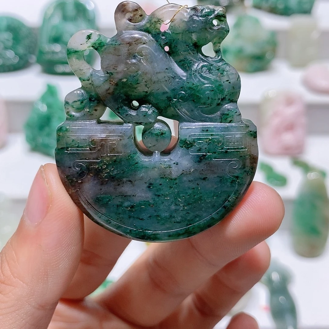 独山玉未镶嵌吊坠