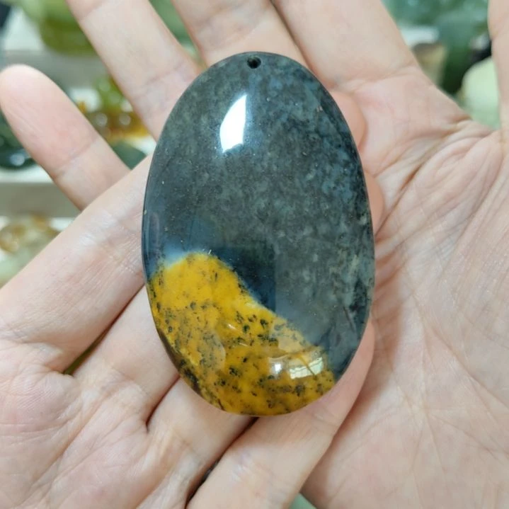 岫玉未镶嵌挂坠款式